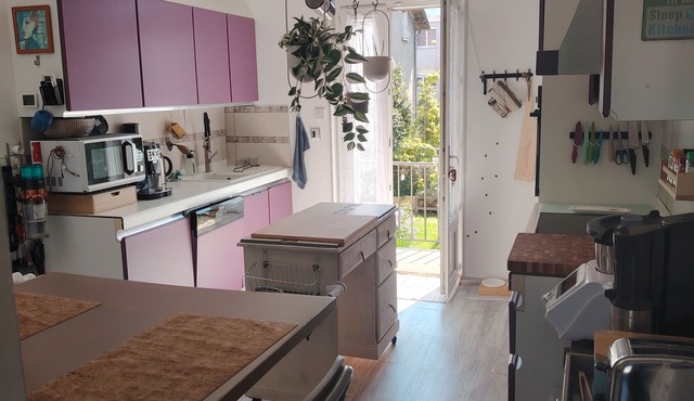 Quiet room in a comfortable house