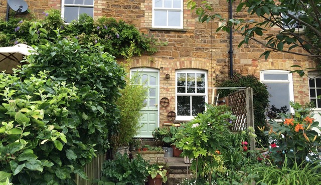 Quiet s/c cottage with garden 5 minutes walk to the centre of Uppingham