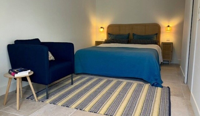 Quiet studio in a green setting