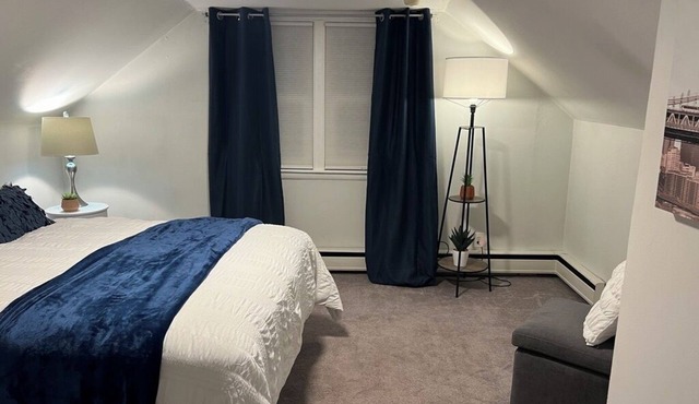 Quiet, Safe and private walk to New Hartford