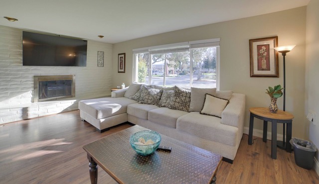 Quiet Salinas Vacation Rental 10 Mi to Beach