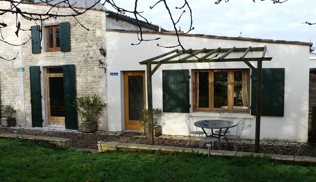Quiet, single-storey gîte for 4 people