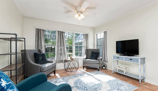 Quiet Spacious Cottage - Mid-City District