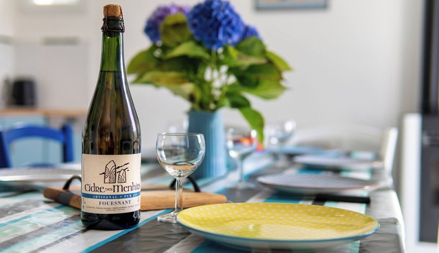 Quiet Spacious House 984 ft from the beach