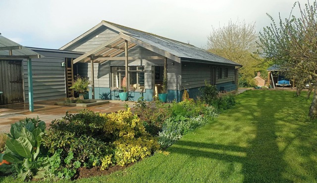 Quiet spacious open plan studio bungalow in the heart of Norfolk countryside.