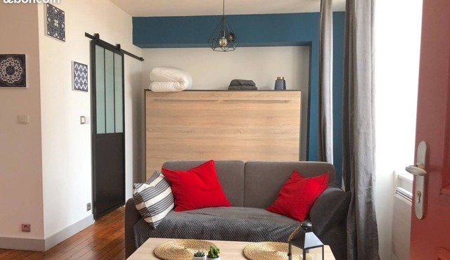 Quiet studio hyper center 150m old port