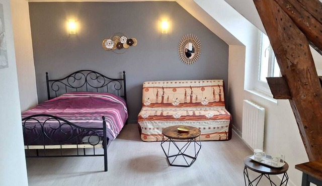 Quiet studio in the center of Milly la Forêt