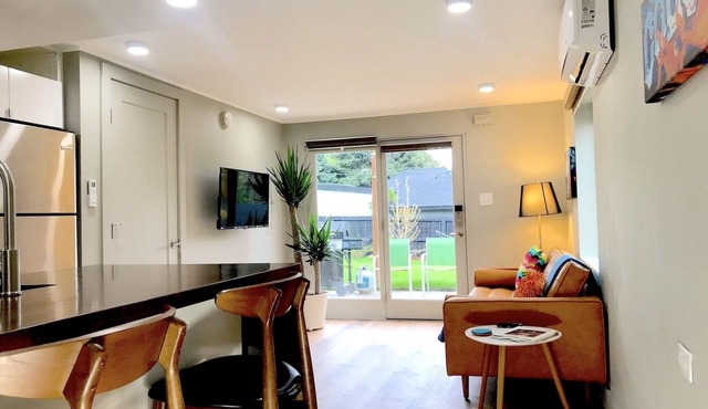 Quiet Suite for Non-Smokers