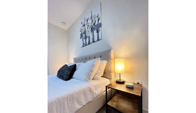 Quiet Suite - Free Parking - Centrally Located