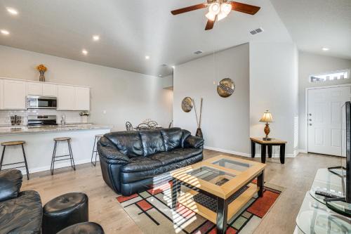 Quiet Texas Home with Patio Golf, Shop and Explore!