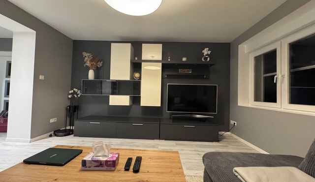 Quiet three-room apartment - close to the Royal Palace