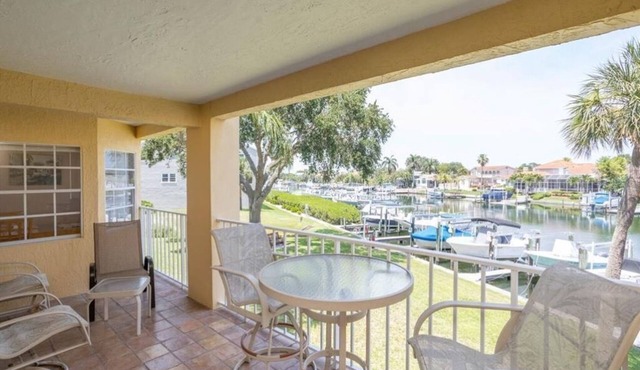 Quiet Tierra Verde Waterfront Condo Minutes from Saint Pete