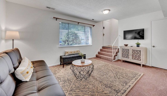 Quiet Townhome in Alabaster