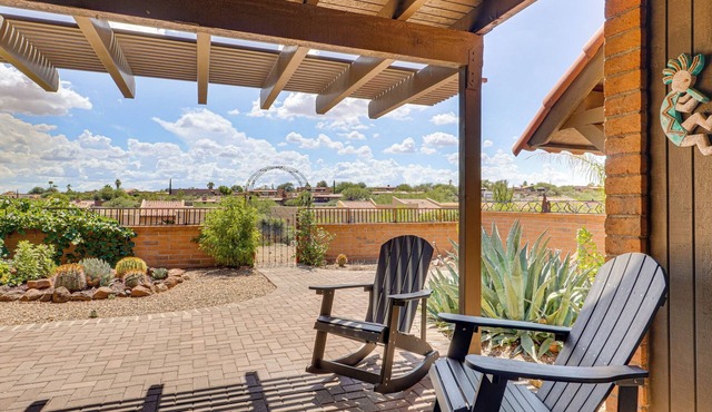Quiet Townhome w/Mountain Views in Green Valley