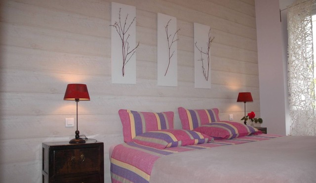 Quiet two-bedroom apartment - historic center of Quimper