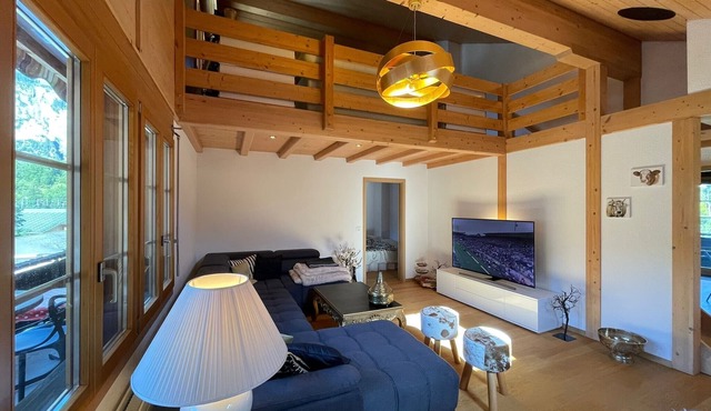 Quiet, ultra-modern chalet-style apartment in the middle of the village