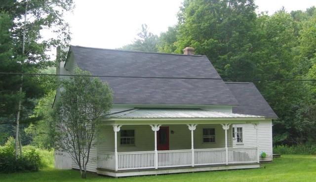 Quiet Vermont Getaway near Stratton & Mt. Snow
