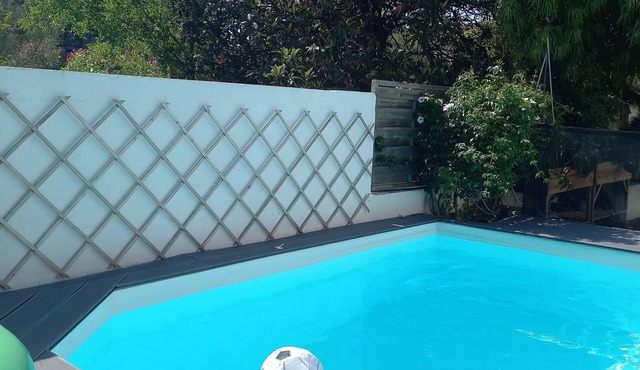 Quiet villa close to the city and the beaches