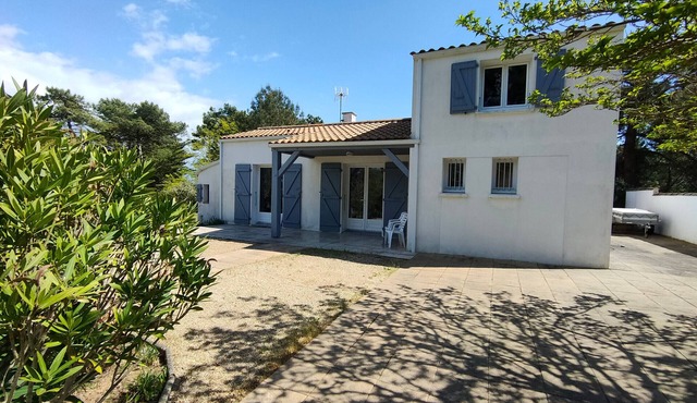 Quiet villa in sought-after wooded area La Faute-sur-Mer