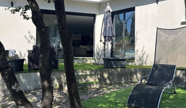 Quiet villa in the countryside with children's play area