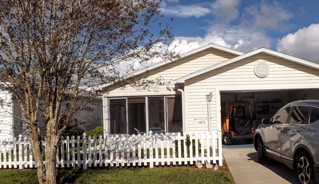 Quiet Villa in The Villages near Savannah Center and Glenview Golf Course