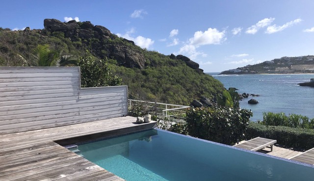 QUIET VILLA; MAGNIFICENT SEA AND MARINA VIEWS; PRIVATE POOL