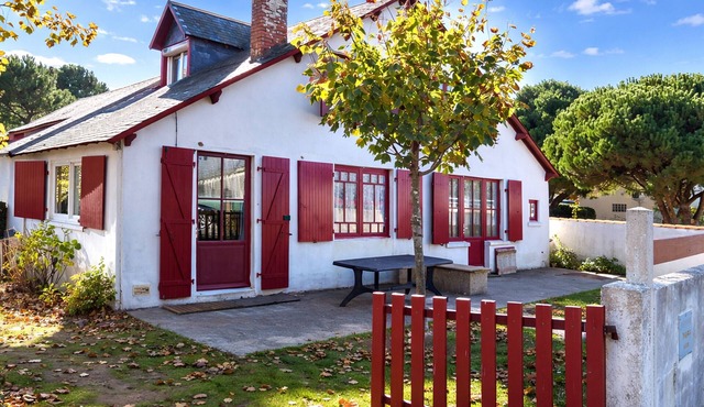 Quiet villa near the beach for family holidays