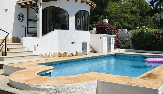 Quiet villa, swimming pool, air conditioning, wifi, 3 bedrooms for 6 quiet people