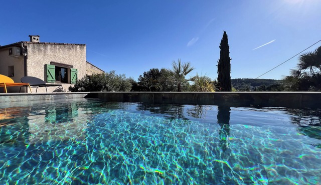 Quiet Villa with view and swimming pool