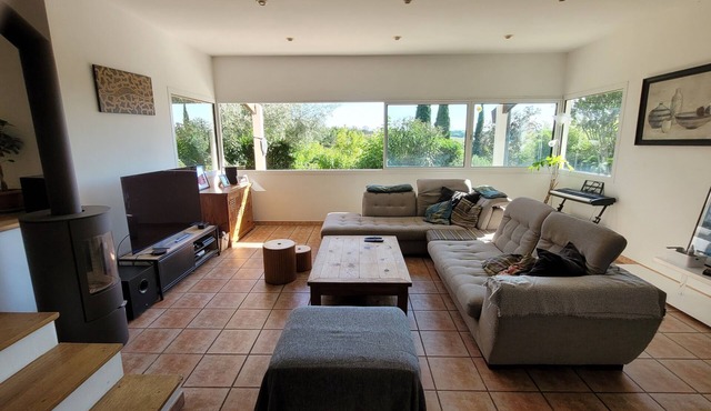 Quiet villa with large pool and unobstructed view - 20 minutes from Toulouse