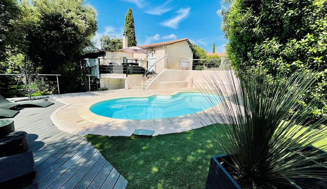 Quiet villa with pool ideal family in Grasse near sea and mountains