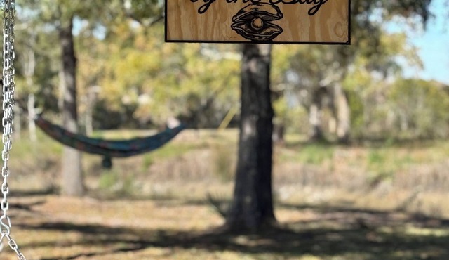 Quiet Waterfront Escape, Fully Fenced Yard, Truly Dog-Friendly, RV Stay