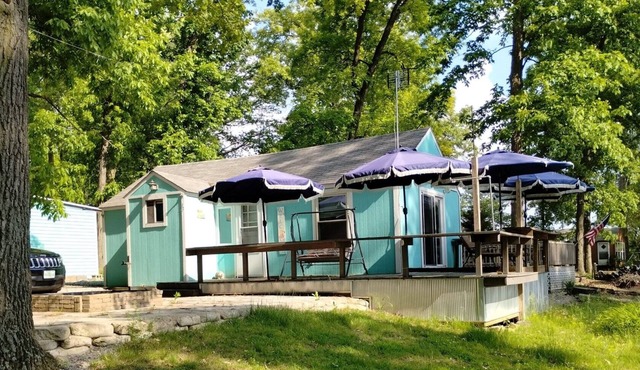 Quiet1 Bedroom Lake Cabin by Chain of Lakes State Park to Fish and Relax