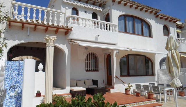 Quietly located holiday home 'Casa TAGOMAGO', in Calpe, 5 km from the center!
