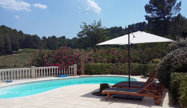 Quietly situated house 5 minutes from the village center.