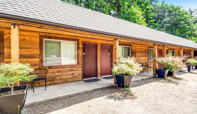 Quilcene Lodge at Mount Walker Inn