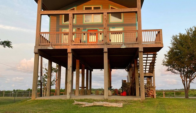 Quilted Canal Cabin - Fish, Play & Relax on the Canal
