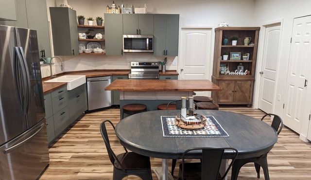 Quilty Cottage - No Cleaning Fee - Quiet Space just outside of Rexburg