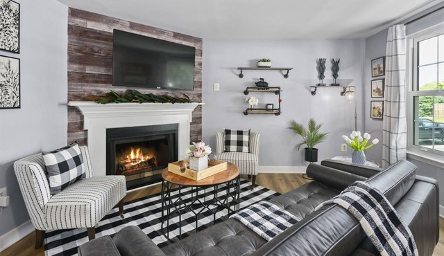 QuincyHideaway: Quaint Townhome Near DC