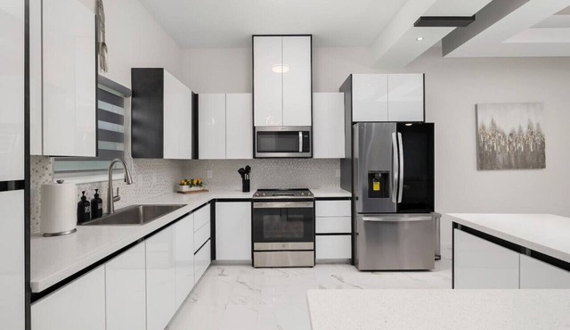 Quinta Real Townhomes - 4905