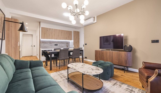 Quinte Flush, 2BR/2BA, 6 people