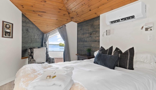 Quinte Haven - Waterfront slice of paradise