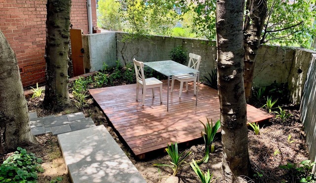 Quintessential Brunswick Retreat great location