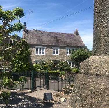Quintessential Cottage near Bath, Grade 2 Listed.