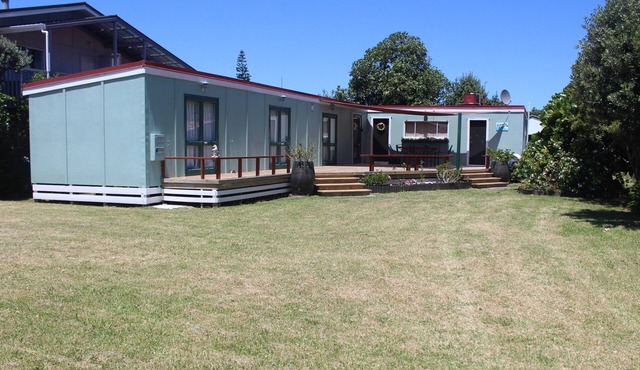 Quintessential Family Bach at Mahanga Beach