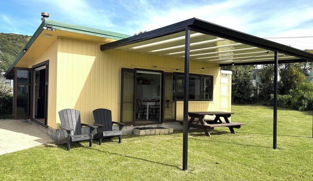 Quintessential Kiwi Bach - “Cherub”