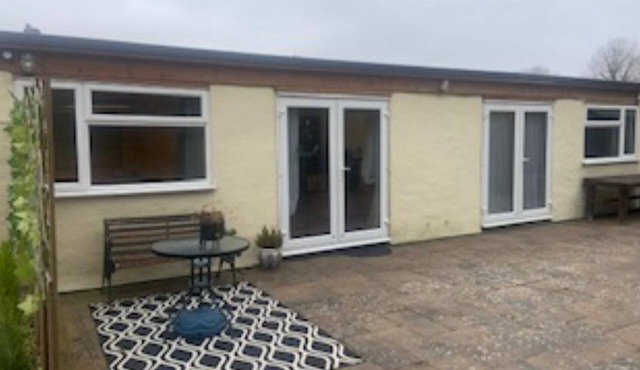 Quirky 1 bedroom Annex/bungalow