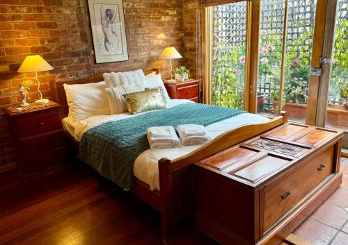 Quirky and Colourful on Foodies Favourite Lygon St