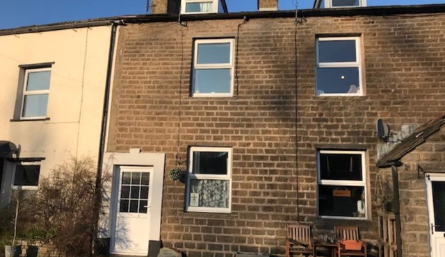 Quirky Cottage in The Heart Of The Yorkshire Dales. Great reviews. Book early