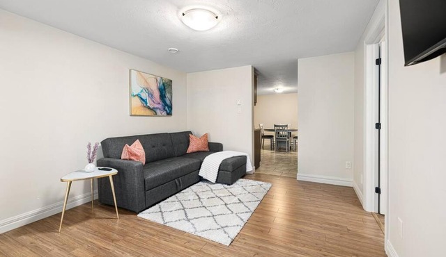 Quite 1 bedroom apartment.